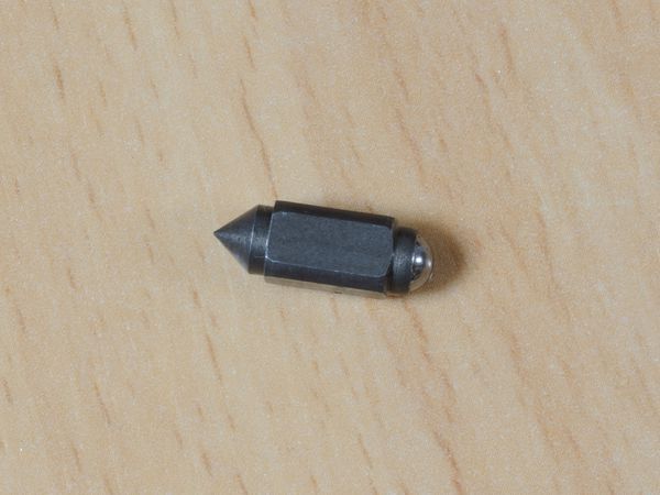 Vlotternaald geveerd 07.16.32